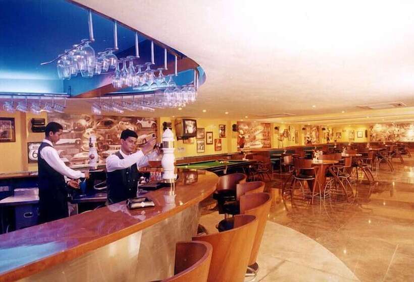 فندق Radha Regent, Chennai