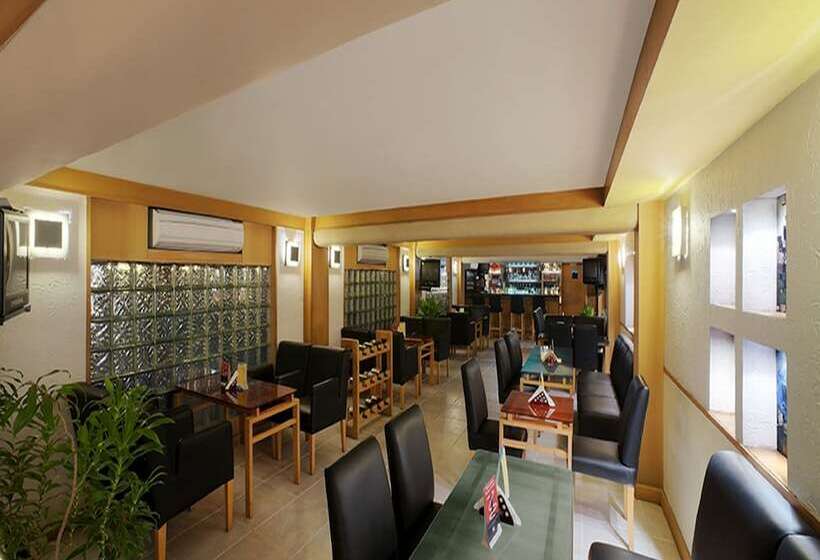 فندق Radha Regent, Chennai