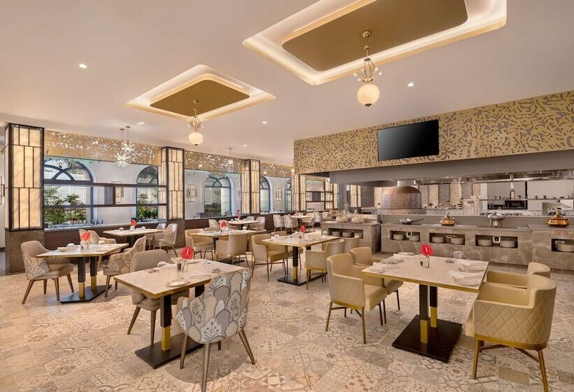 Radisson Blu Hotel & Suites Grt Chennai