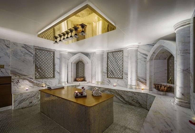 Radisson Blu Hotel & Suites Grt Chennai