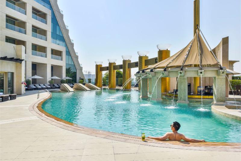 هتل Raffles Dubai