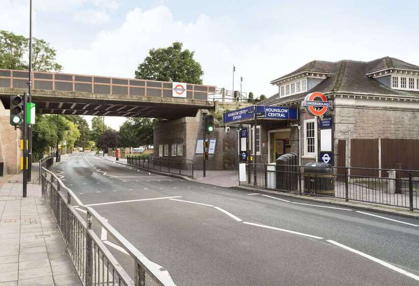 فندق Ramada By Wyndham Hounslow  Heathrow East