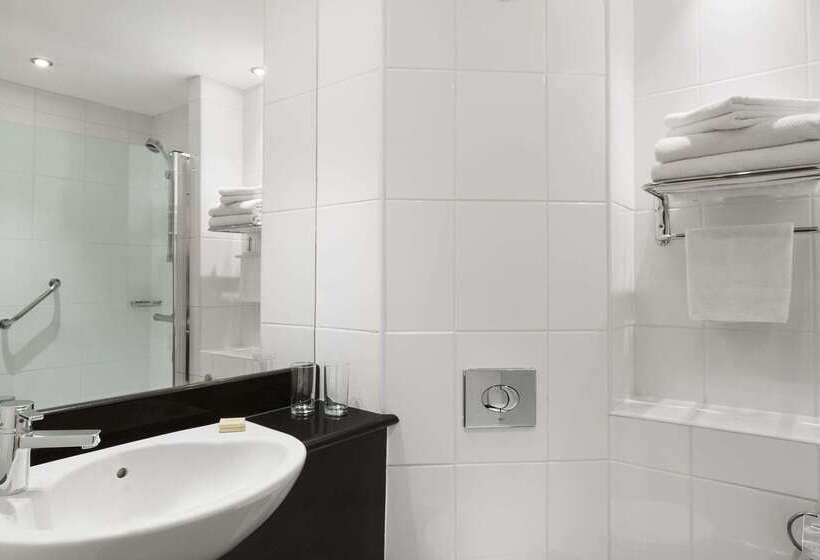 酒店 Ramada By Wyndham Hounslow  Heathrow East