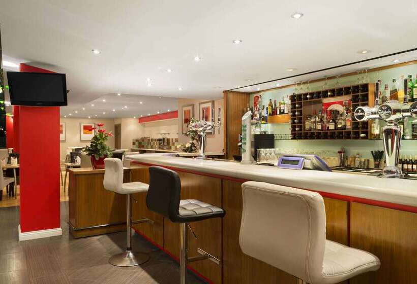 酒店 Ramada By Wyndham Hounslow  Heathrow East
