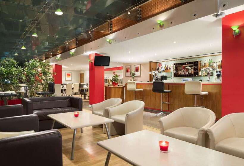 فندق Ramada By Wyndham Hounslow  Heathrow East