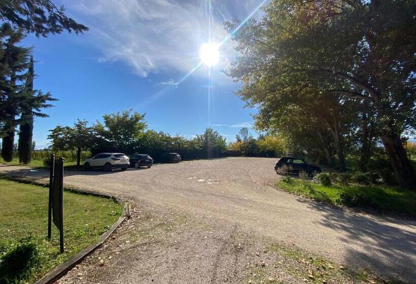 هتل Resort E Spa San Crispino