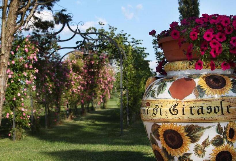 هتل Resort E Spa San Crispino