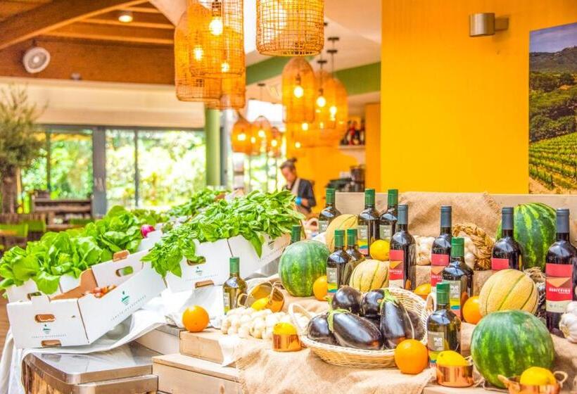 ホテル Riva Degli Etruschi