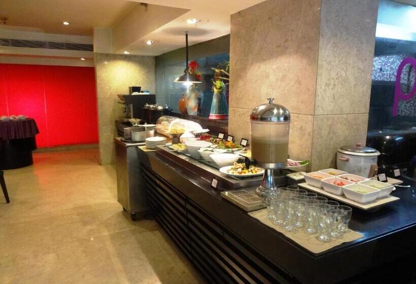 בית מלון כפרי Royal Orchid Central Bangalore, Manipal Centre, Mg Road