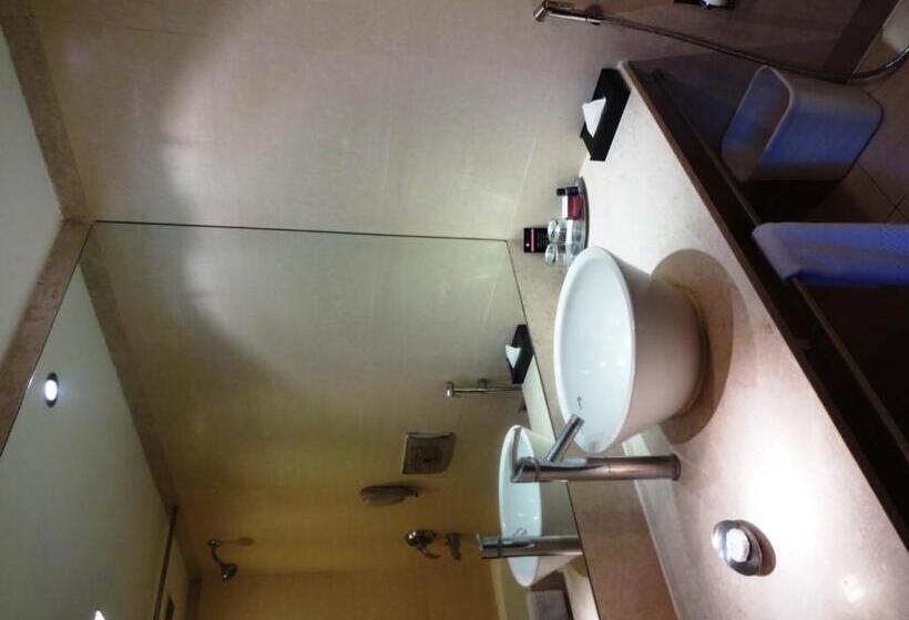 בית מלון כפרי Royal Orchid Central Bangalore, Manipal Centre, Mg Road