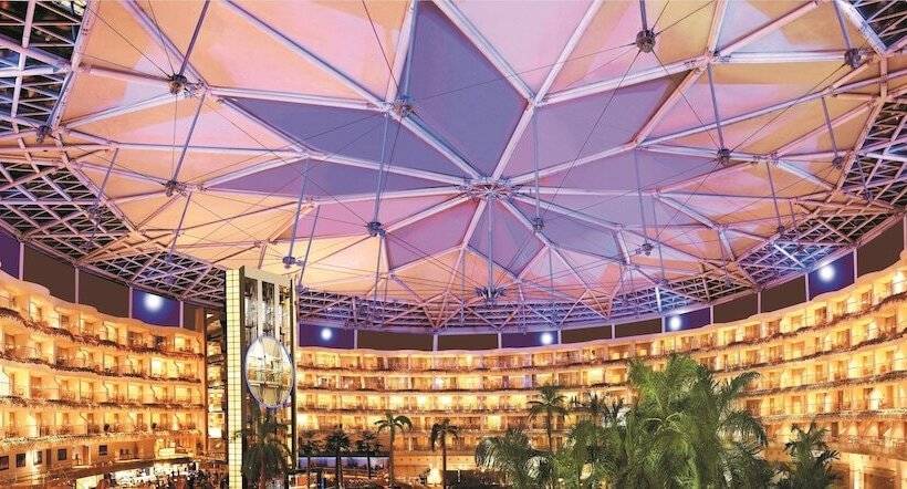 בית מלון כפרי Sahara Star