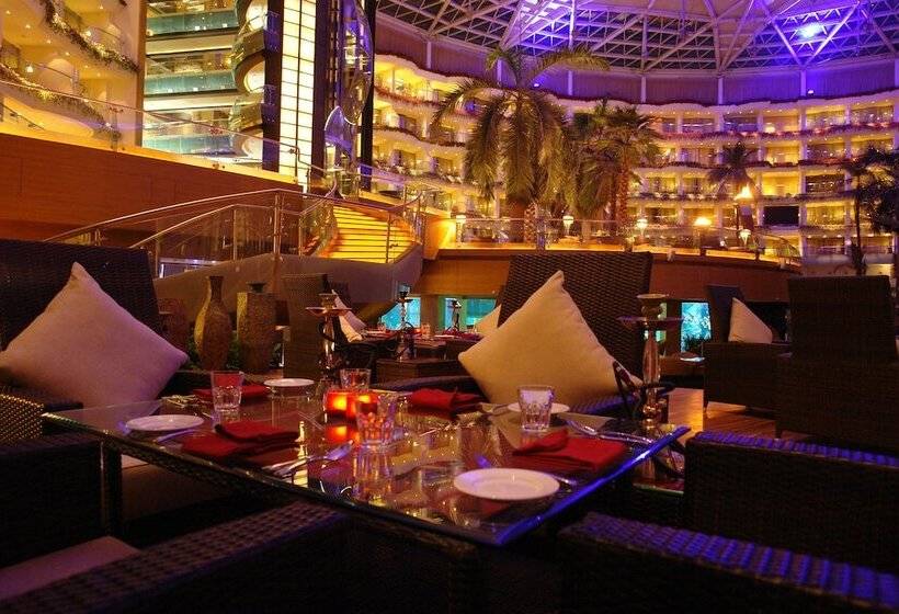 فندق Sahara Star