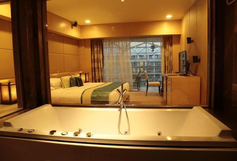 فندق Sahara Star