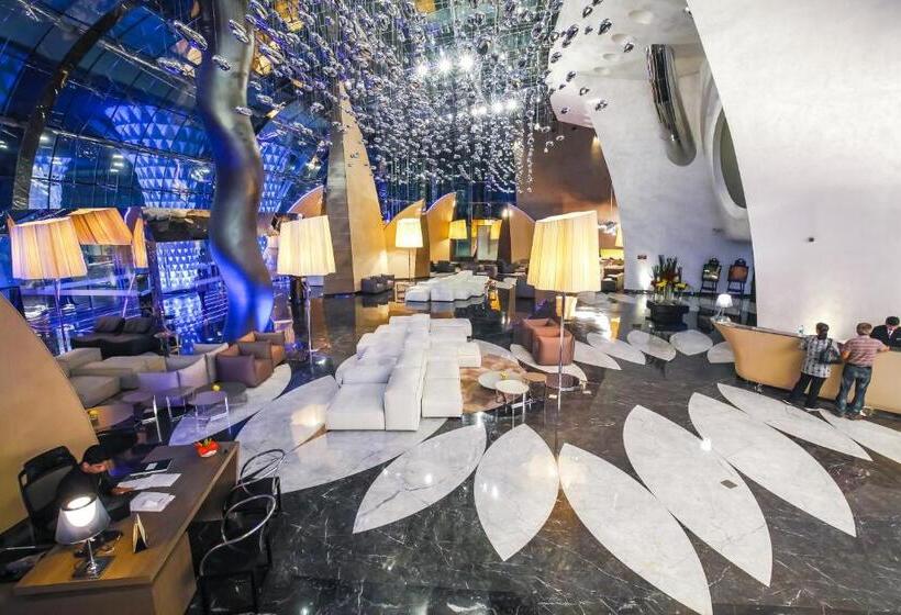 فندق Sahara Star