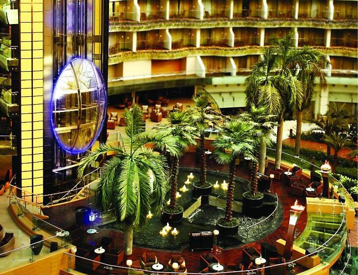 فندق Sahara Star