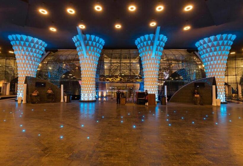 فندق Sahara Star