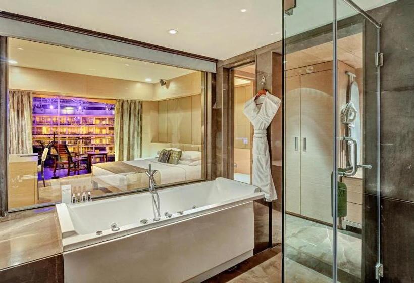 בית מלון כפרי Sahara Star