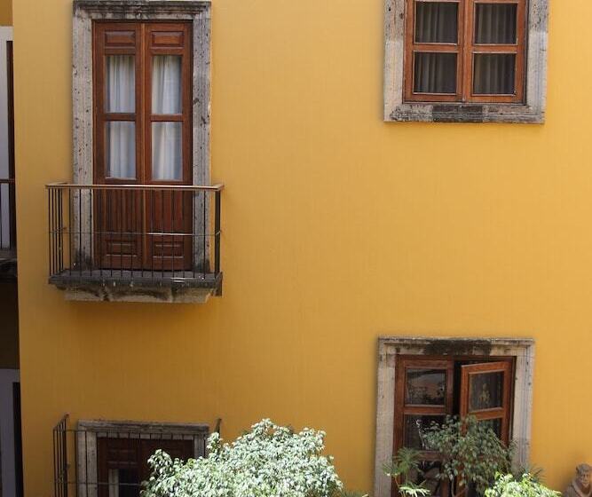 هتل San Francisco Plaza