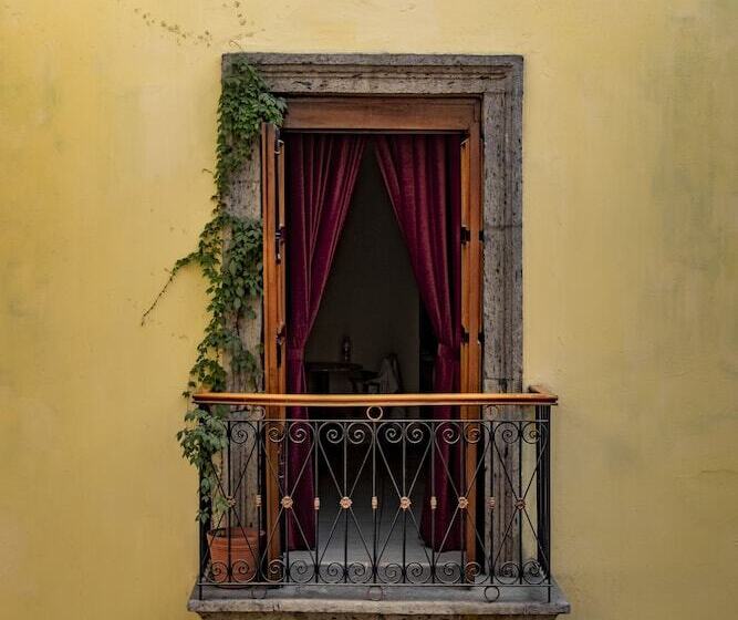 هتل San Francisco Plaza