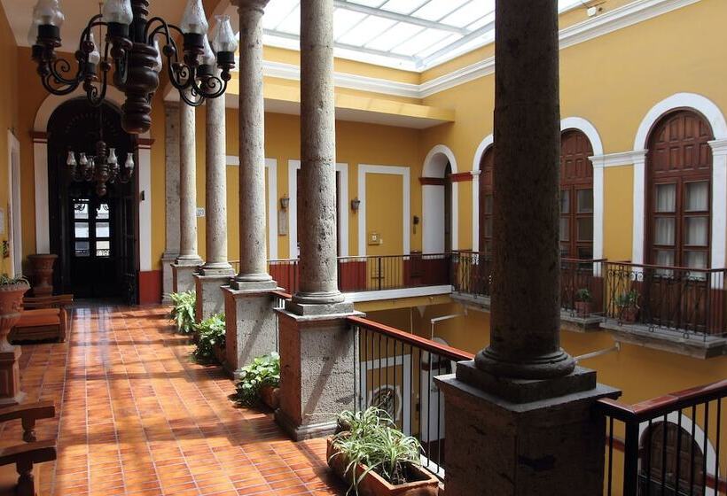 هتل San Francisco Plaza