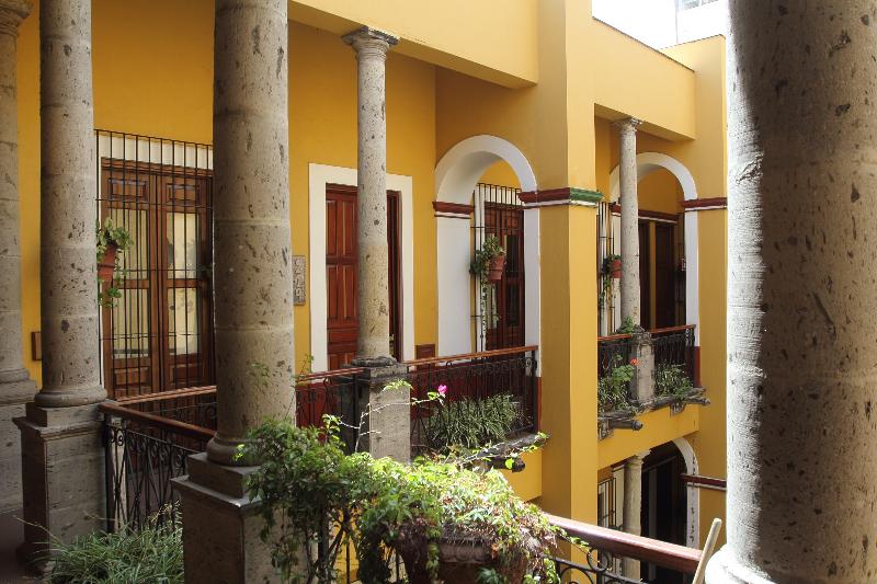 هتل San Francisco Plaza