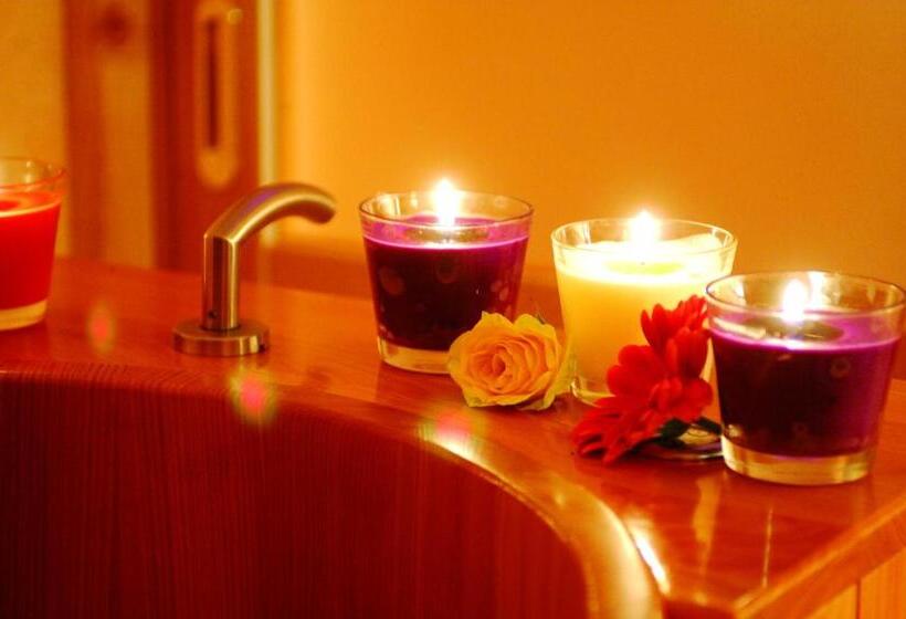 בית מלון כפרי Shandranj