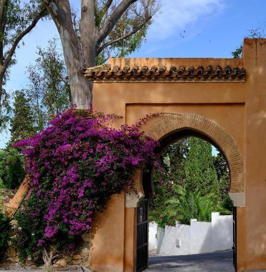 هتل Soho Boutique Castillo De Santa Catalina   Adults Recommended