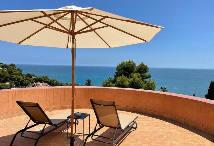 هتل Soho Boutique Castillo De Santa Catalina   Adults Recommended