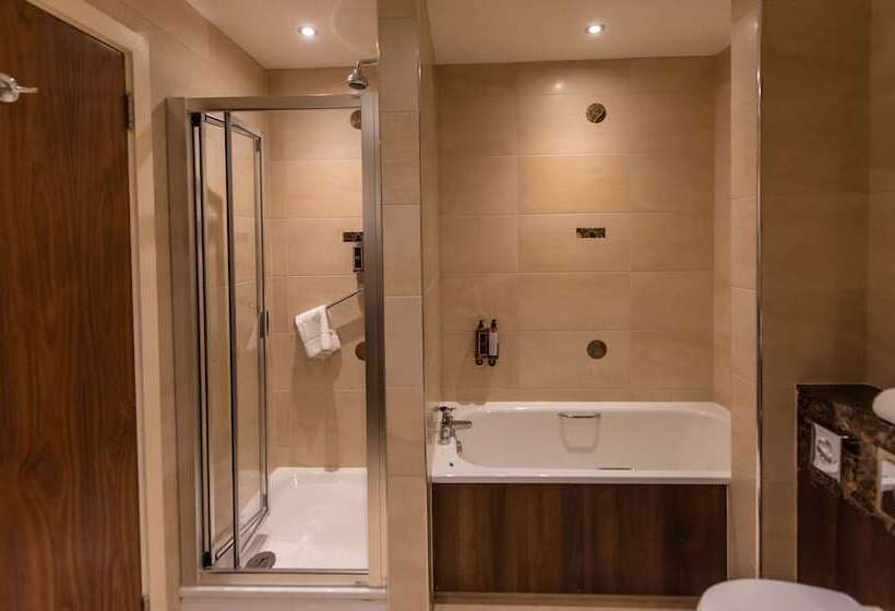 בית מלון כפרי Tallaght Cross