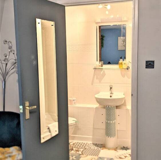 בית מלון כפרי The Anchor