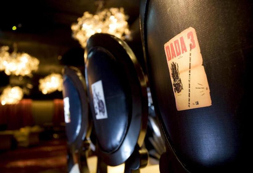 هتل The Luxe Manor