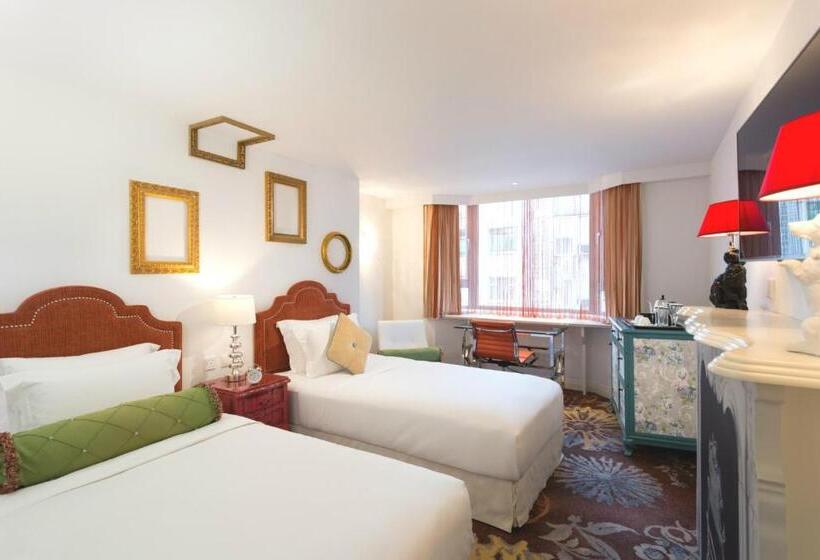 هتل The Luxe Manor