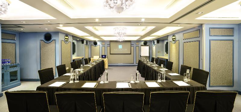 هتل The Luxe Manor