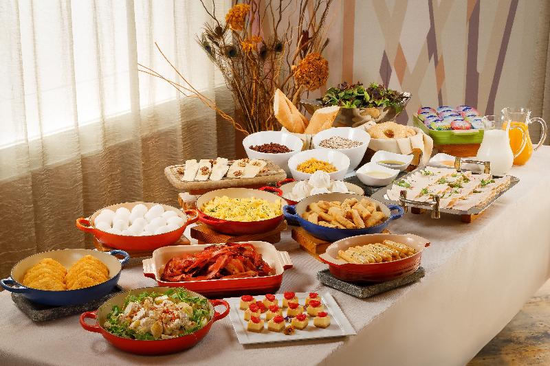 هتل The Luxe Manor