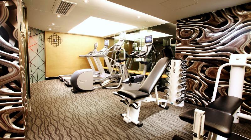 هتل The Luxe Manor