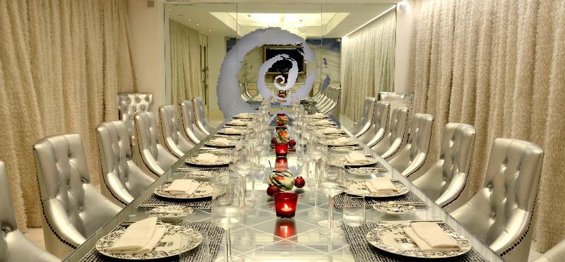 هتل The Luxe Manor