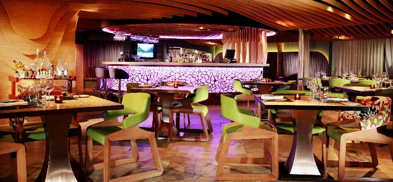 هتل The Luxe Manor