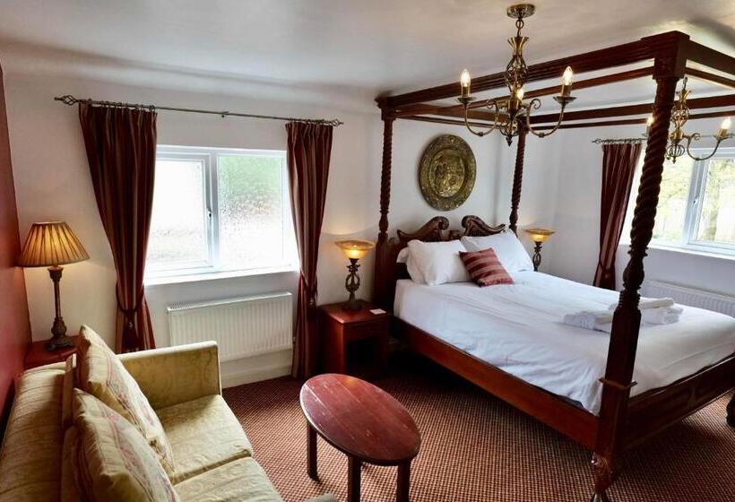 Отель The Mary Arden Inn