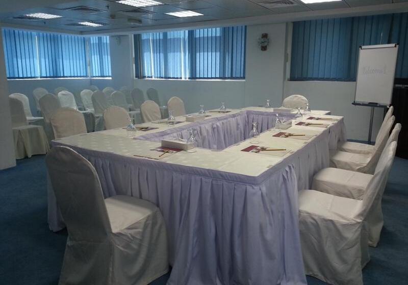 Sharjah Hotel Apartments   الشارقة