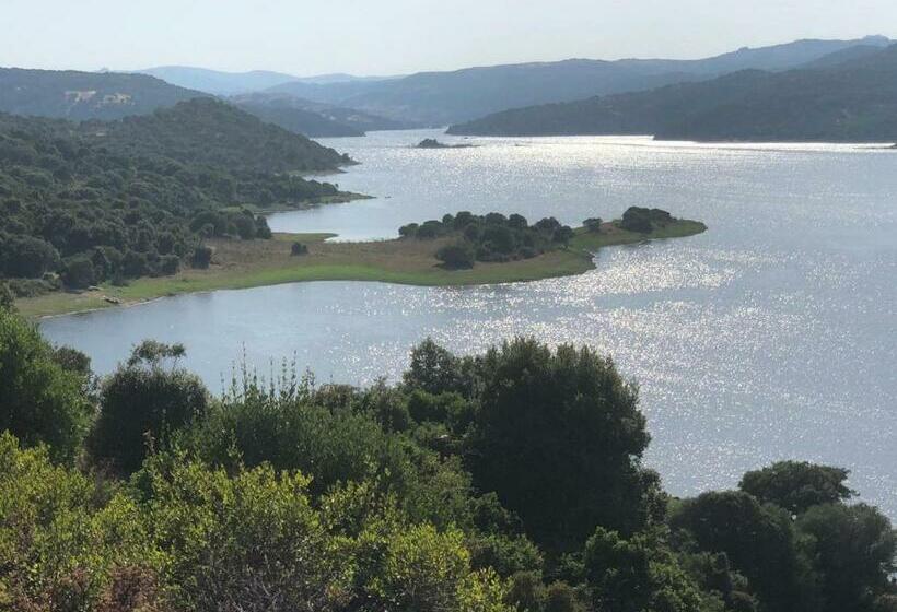 בית מלון כפרי Valkarana Country Relais