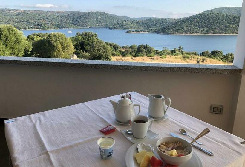 בית מלון כפרי Valkarana Country Relais