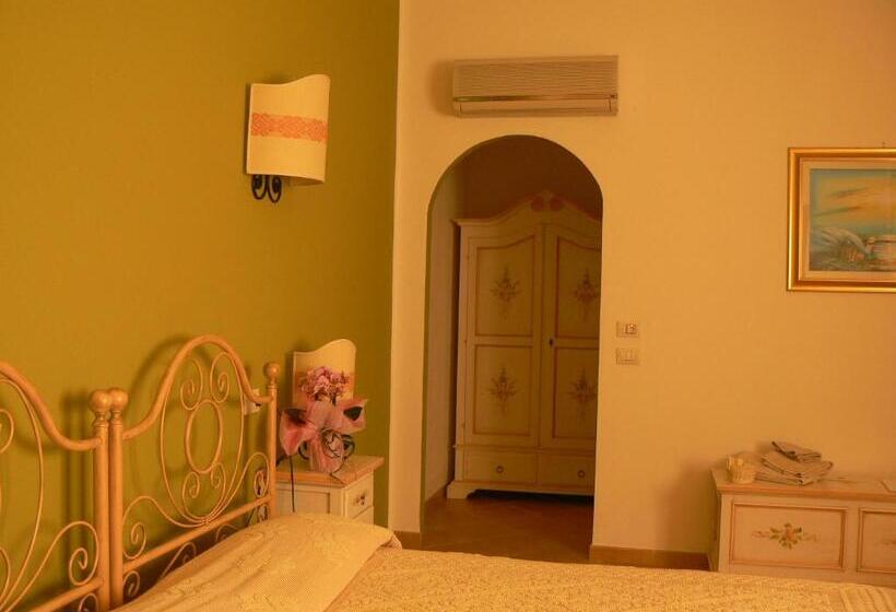 בית מלון כפרי Valkarana Country Relais