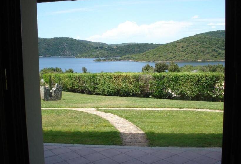 בית מלון כפרי Valkarana Country Relais