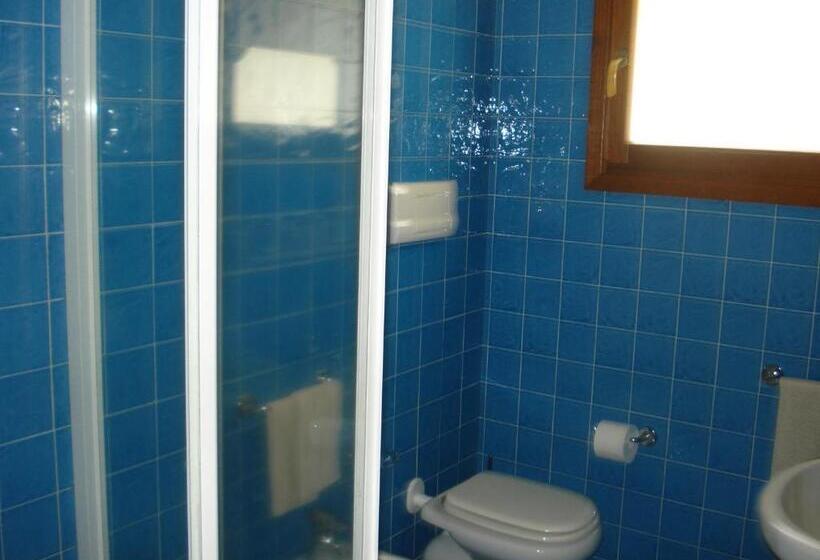 בית מלון כפרי Valkarana Country Relais