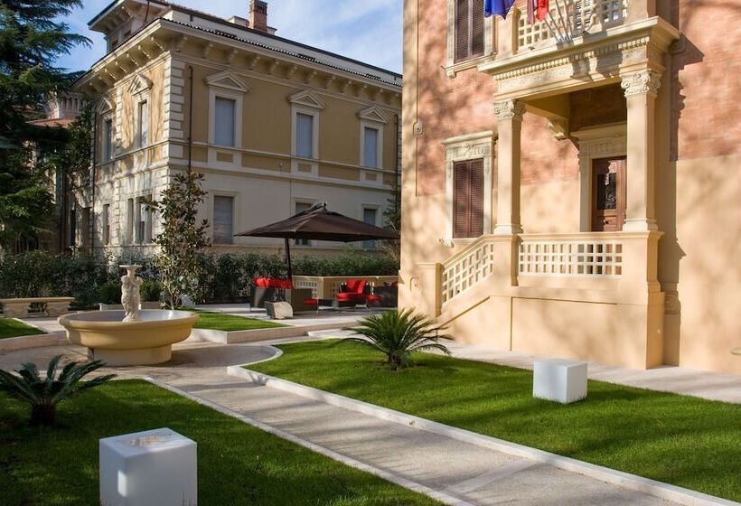 Boutique Hotel & Spa Villa Dei Platani