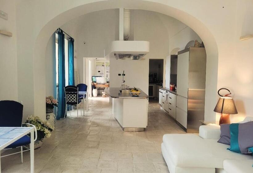 Отель Villa Lara