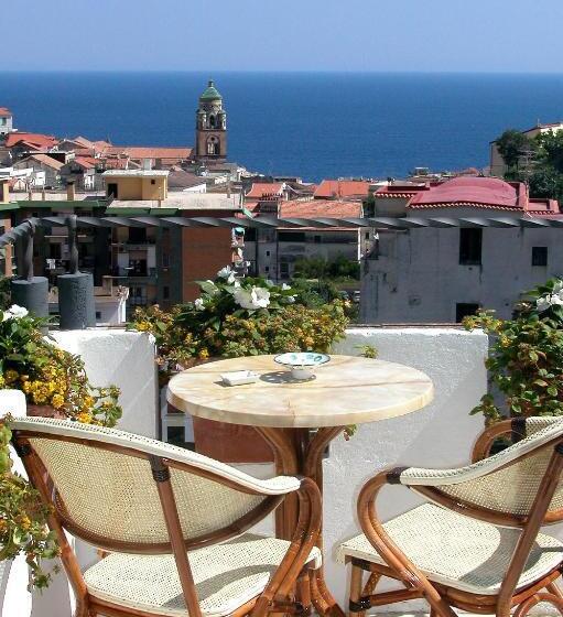 Отель Villa Lara