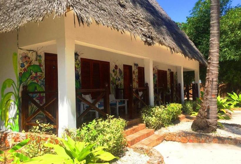 בית מלון כפרי Waikiki Zanzibar Resort