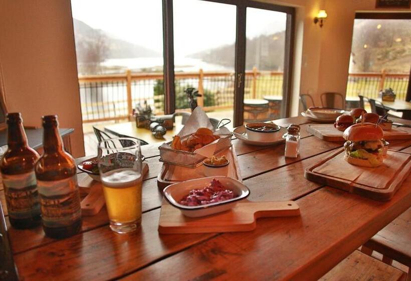 Macdonald Hotel & Cabins