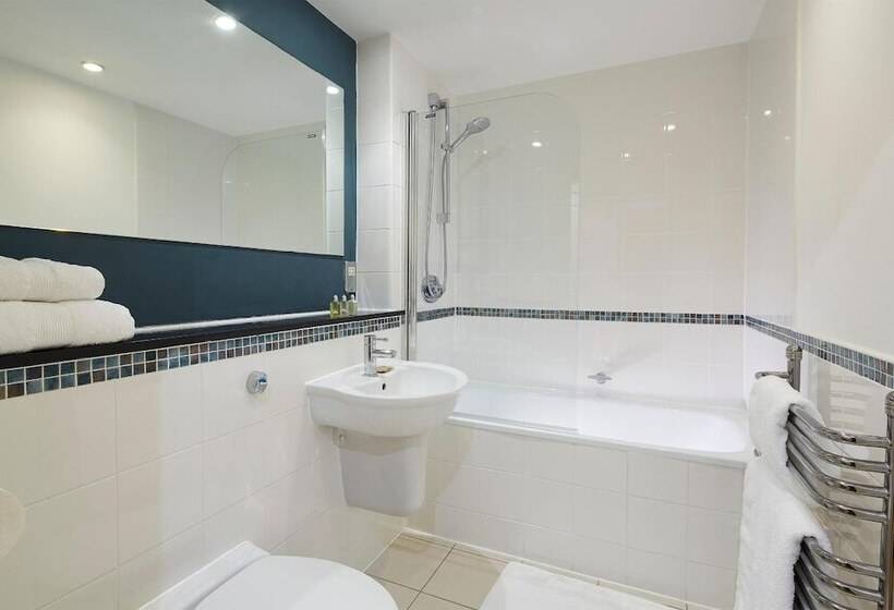 Marlin Apartments London City   Queen Street